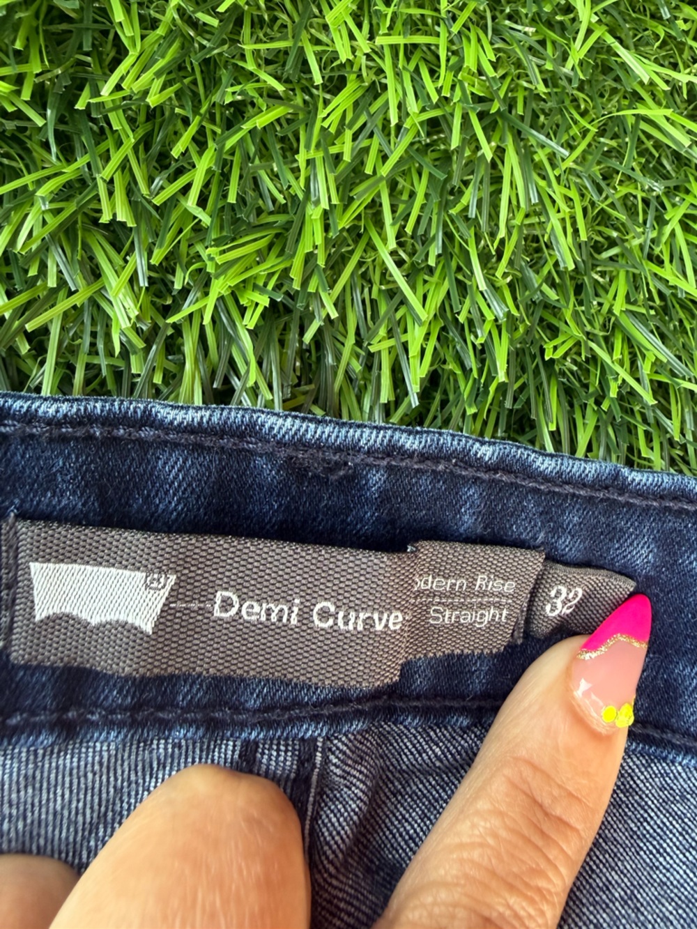 Levi's Demi Curve Women's Jeans - Dark Indigo - Picture 9 of 10